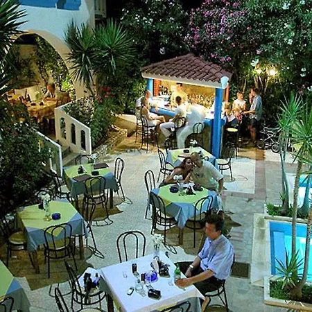 Lägenhetshotell Folia Chania 3*